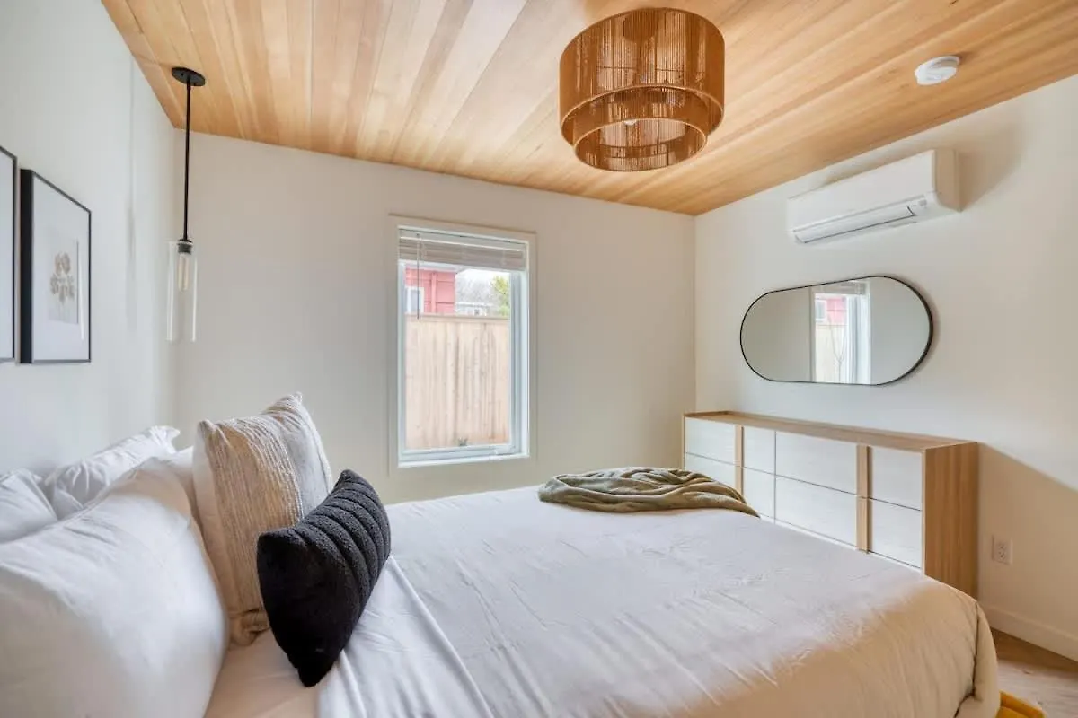 Alberta Arts District Hideaway- Stylish Townhome Portland